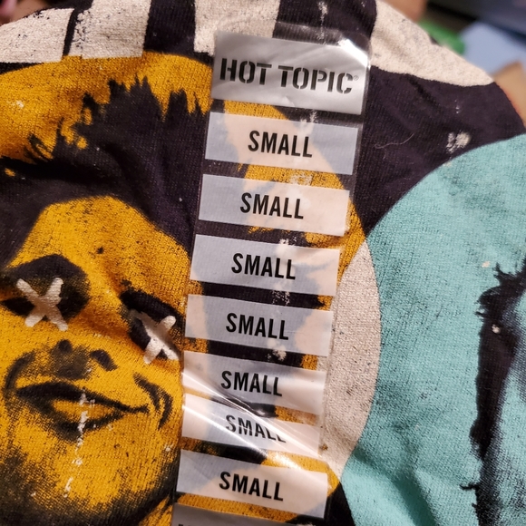 NWOT Green Day t-shirt - Picture 5 of 6